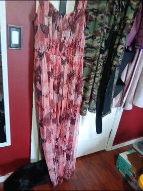 Floral Pink Pleated Maxi Dress